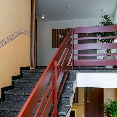 Otel Damhirsch 3*